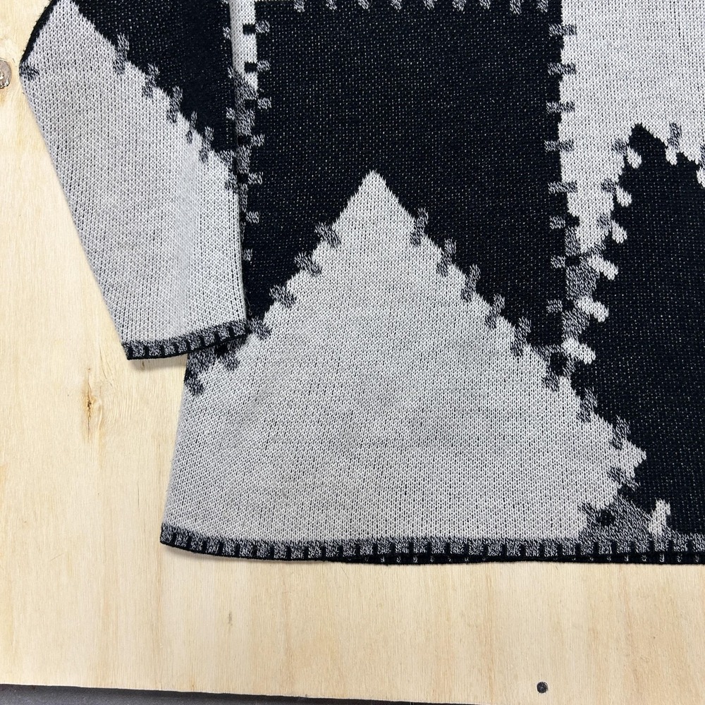 Willow Ridge Sweater Womens Medium Gray Black Geometric Crew Knit Pullover - Picture 2 of 8